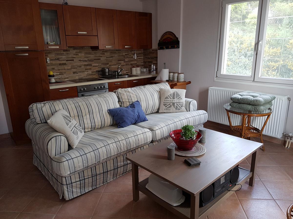 Santafemia Apartment Agia Efimia Exterior photo